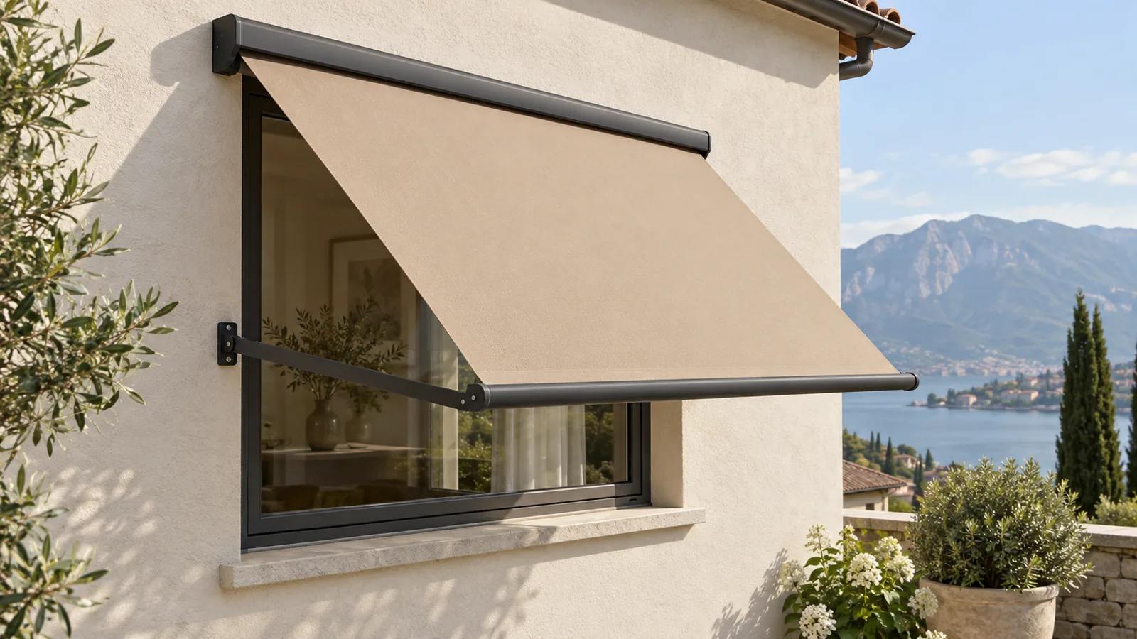 Planungsillustration einer Fenstermarkise mit geraden Ausfallarmen